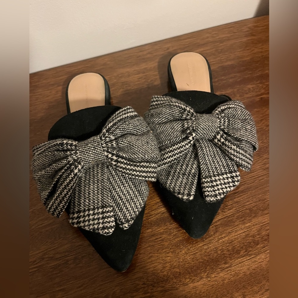 Suede mules